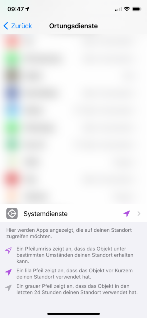 Wenn du im Apple-Kosmos unterwegs bist und dein Smart Home bereits über HomeKit steuerst, kannst du eine einfache Abwesenheits- und Anwesenheitserkennung mit ioBroker realisieren. Ich zeige dir, wie du einen Schalter im HomeKit konfigurierst, der die An- oder Abwesenheit anzeigt.
