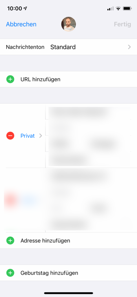 Wenn du im Apple-Kosmos unterwegs bist und dein Smart Home bereits über HomeKit steuerst, kannst du eine einfache Abwesenheits- und Anwesenheitserkennung mit ioBroker realisieren. Ich zeige dir, wie du einen Schalter im HomeKit konfigurierst, der die An- oder Abwesenheit anzeigt.